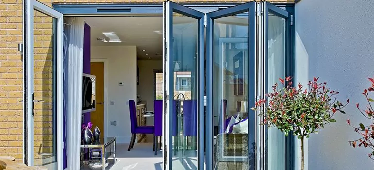 Commercial Door Glass Repair in East Lake-Orient Park, FL